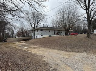 2874 Reno Dr, Poplar Bluff, MO 63901