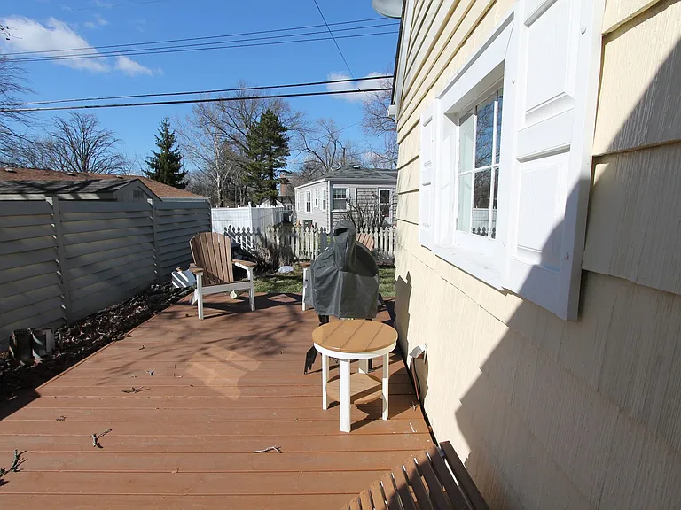 2012 W Petty Rd — Photo 5
