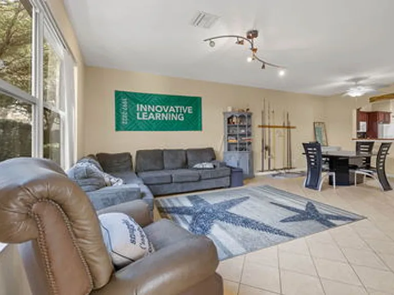 17529 Laurel Grove Ct — Photo 3