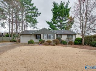 6521 Chadwell Rd SW, Huntsville, AL 35802