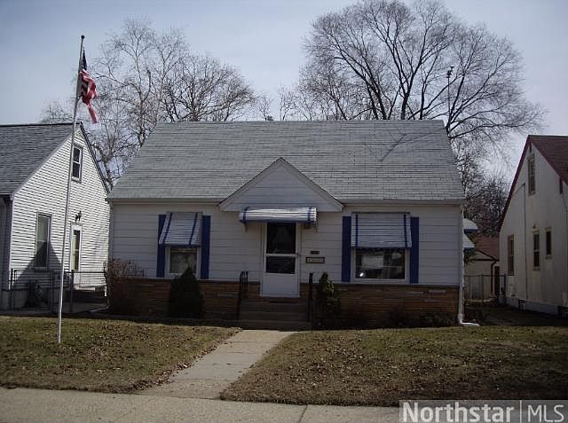 1st image of 4550 Queen Ave N