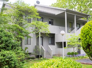 7677 Woodmere Dr, Athens, OH 45701