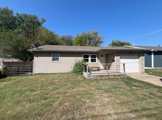 2451 S Holland Ave, Springfield, MO 65807