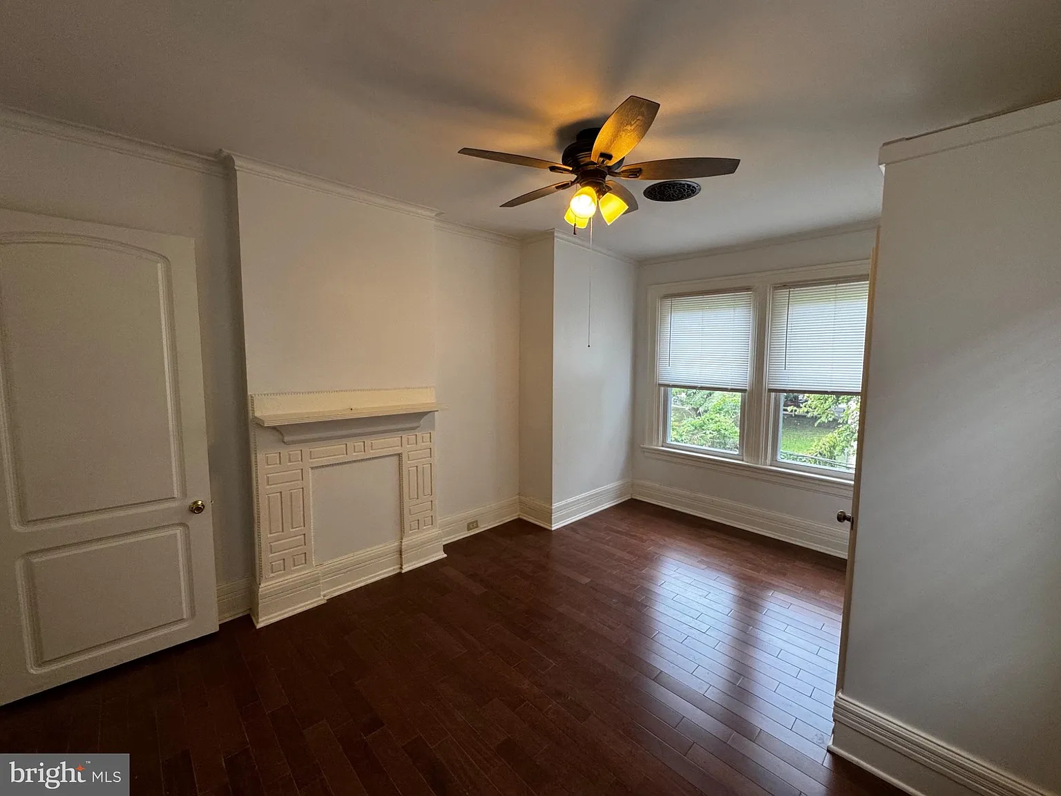 2 bed, 1.0 bath, 750 sqft, $1,250 — Photo 2