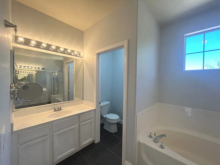 1809 Snow Spring Ln — Photo 65
