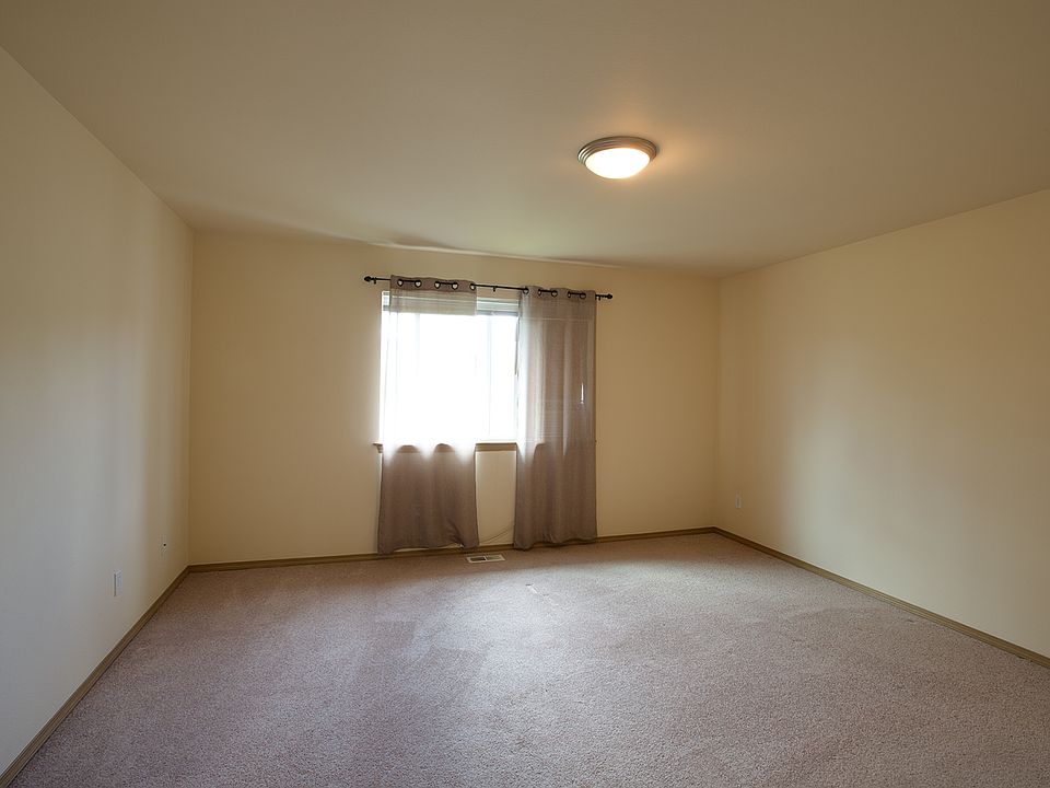 1st image of 3926 152nd Street Ct E