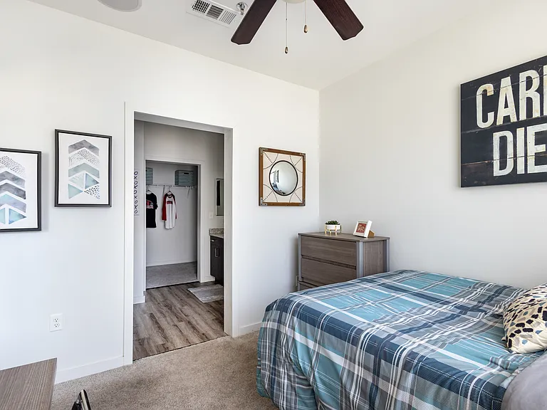 Hawks Landing Apartments — Photo 77