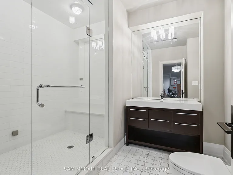 962 Fredonia Dr #BASEMENT — Photo 10