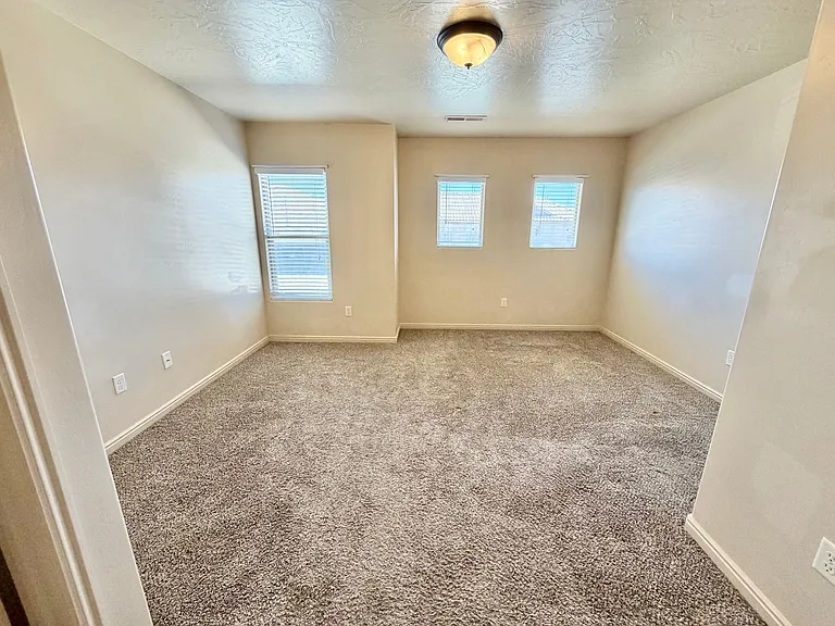 3419 S River Rd #51 — Photo 22