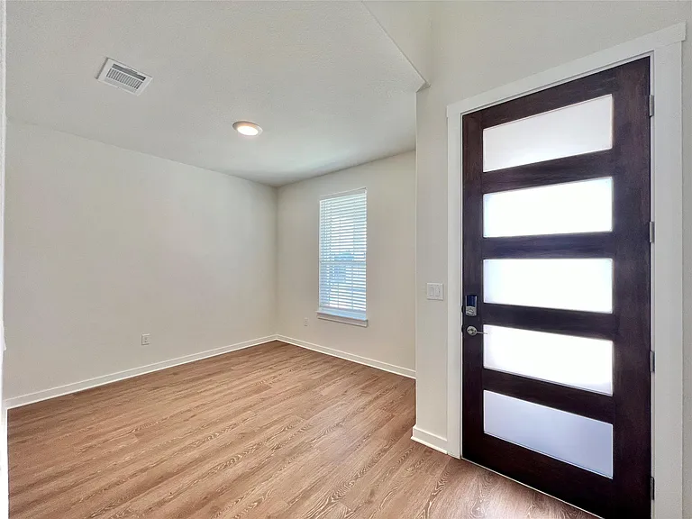 2028 Ruger Pass — Photo 15