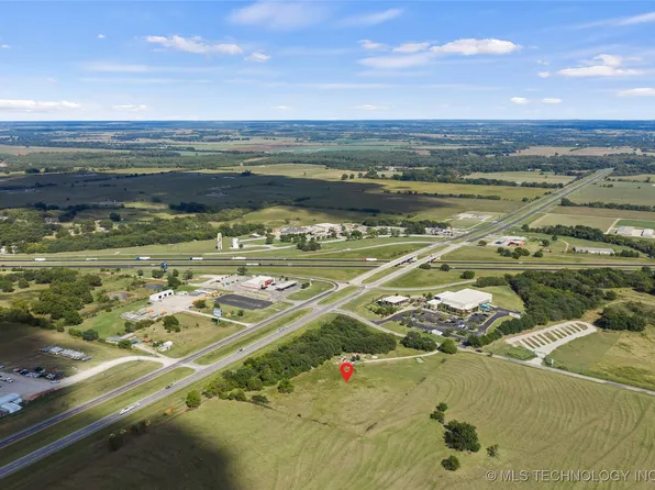 100 N Colbert Rd, Davis, OK 73030