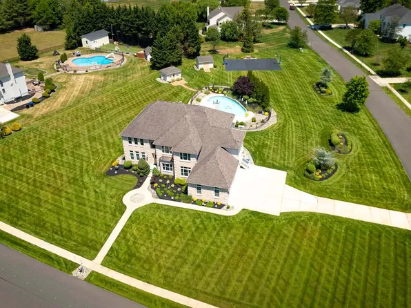 114 Preakness Dr, Mullica Hill, NJ 08062