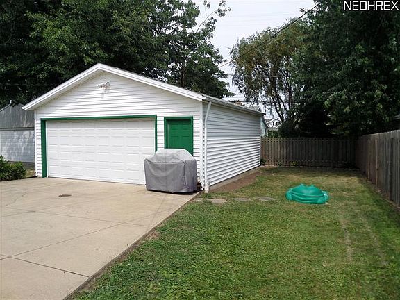 4th image of 6014 Luelda Ave