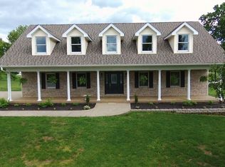 311 Mayberry Ct, Bedford, IN 47421