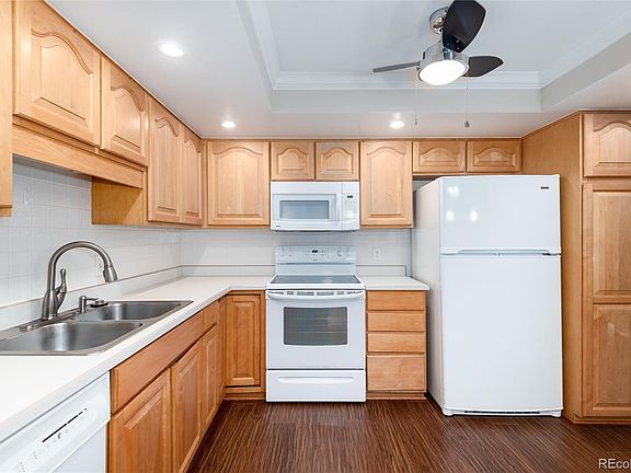 4th image of 14300 E Marina Drive Bldg 222 #110