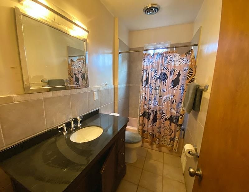 1st image of 4829 Butler St