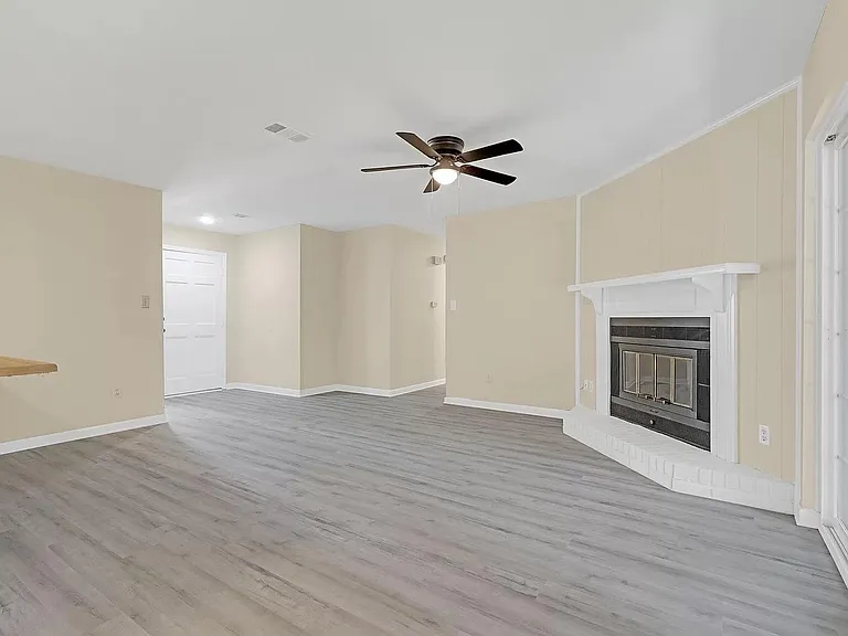 5556 Split Oak Ct — Photo 10