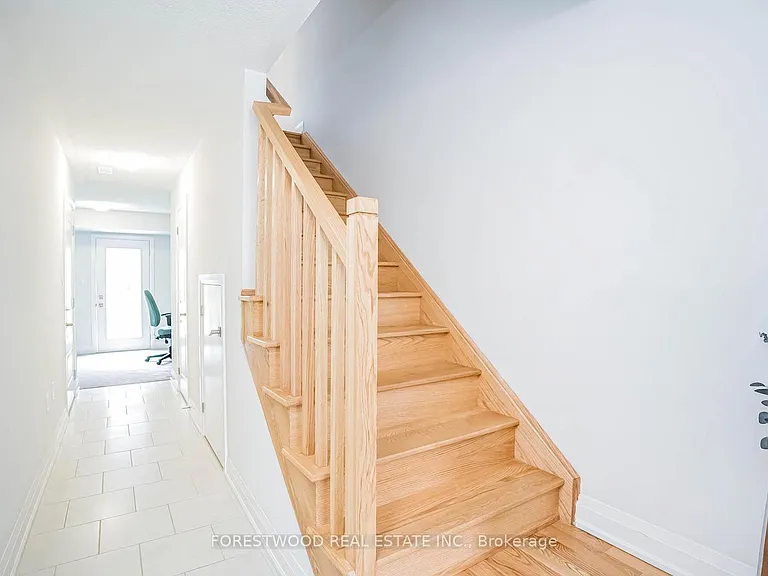 53 Humberstone Dr — Photo 42