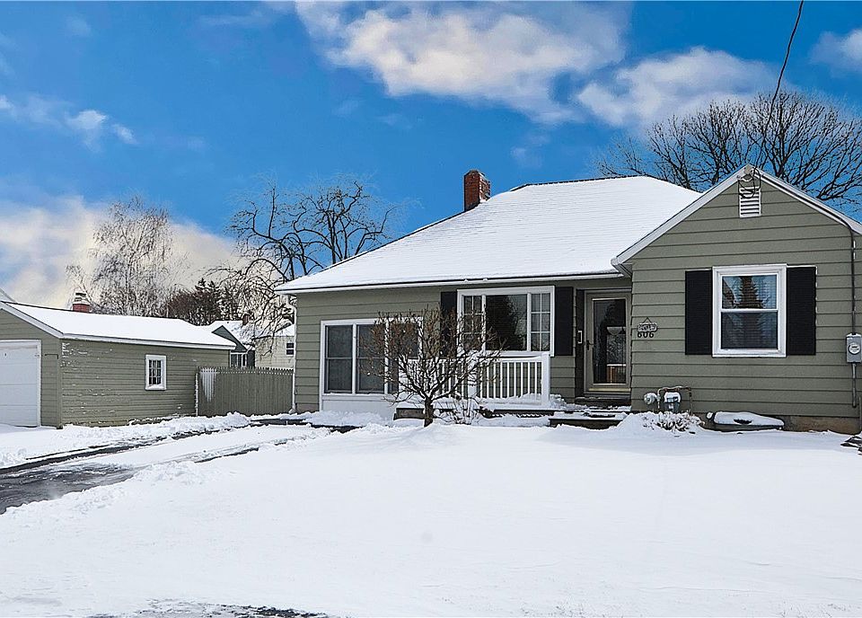 1st image of 606 Roxford Rd S