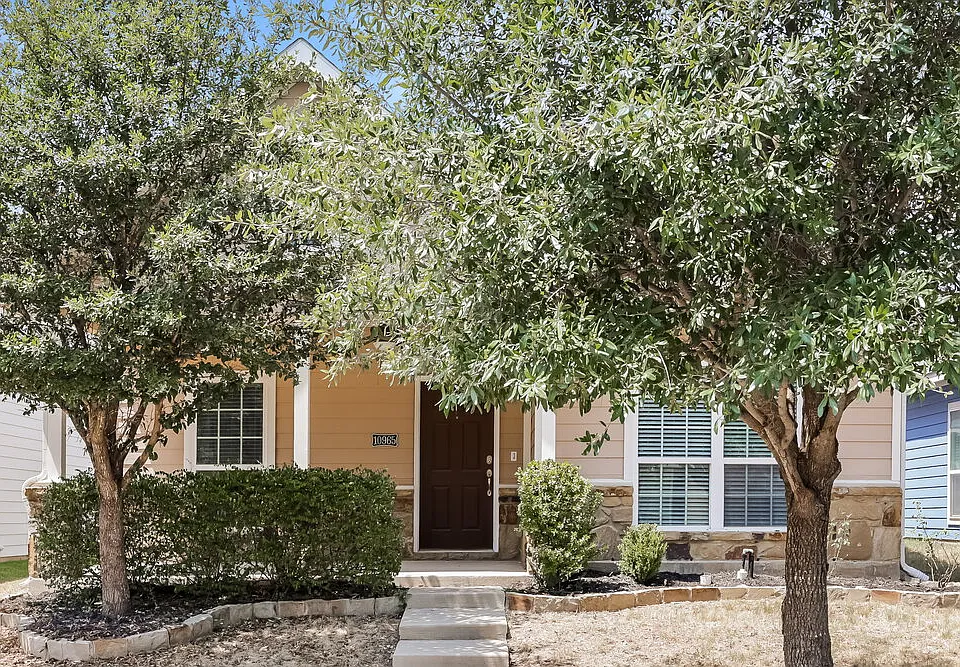 10965 Colonial Heights Ln