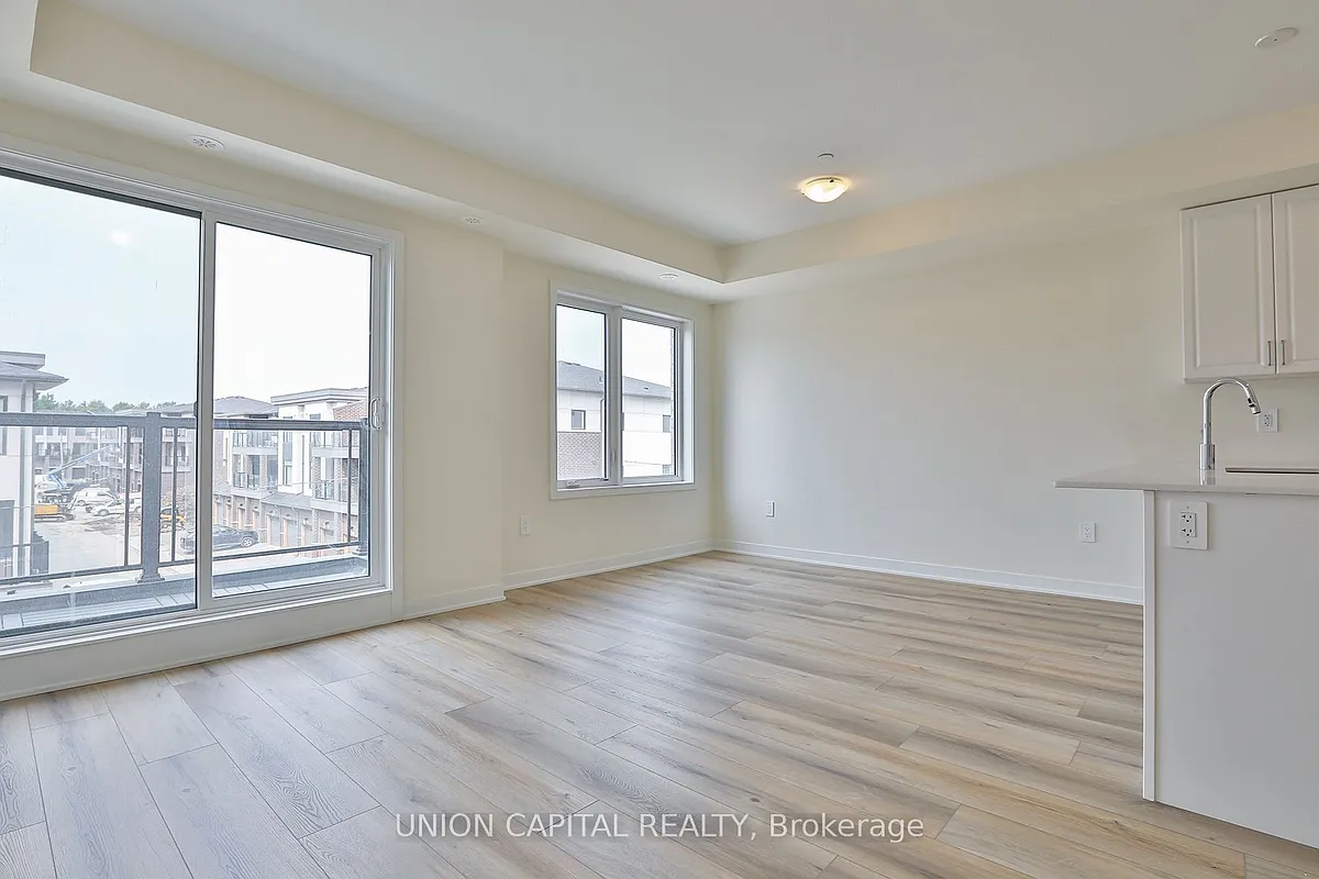 Building Photo - 1695 Dersan St #330