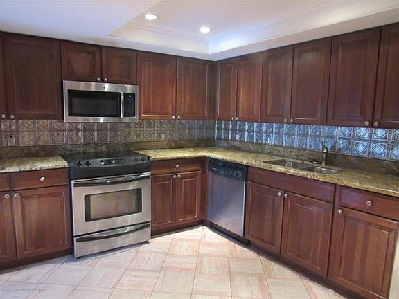 5th image of 2480 Presidential Way APT 304