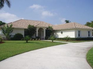 8637 Estate Dr, West Palm Beach, FL 33411