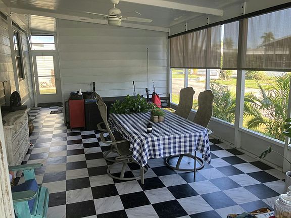 5th image of 979 White House Ln #64