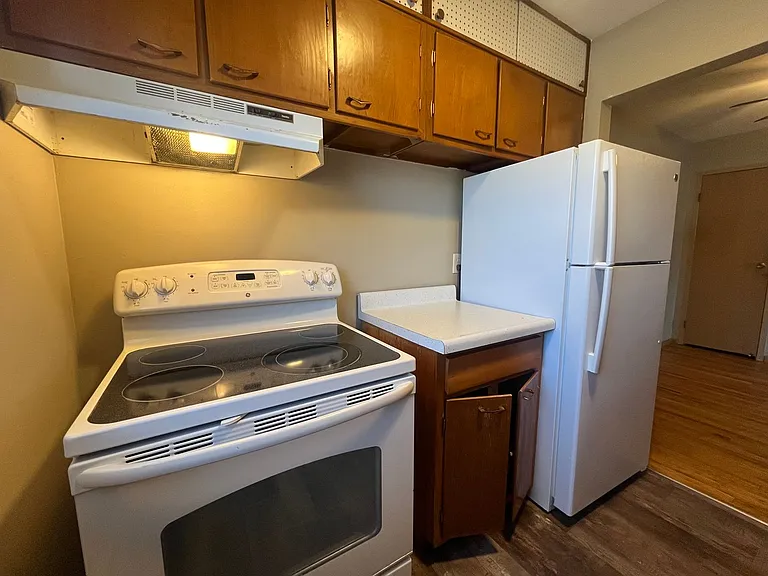 701 East 3rd St — Photo 11