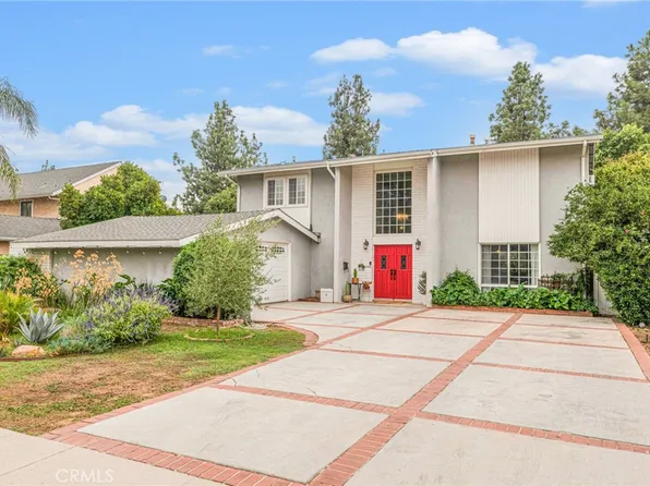 22240 Wyandotte St, Canoga Park, CA 91303