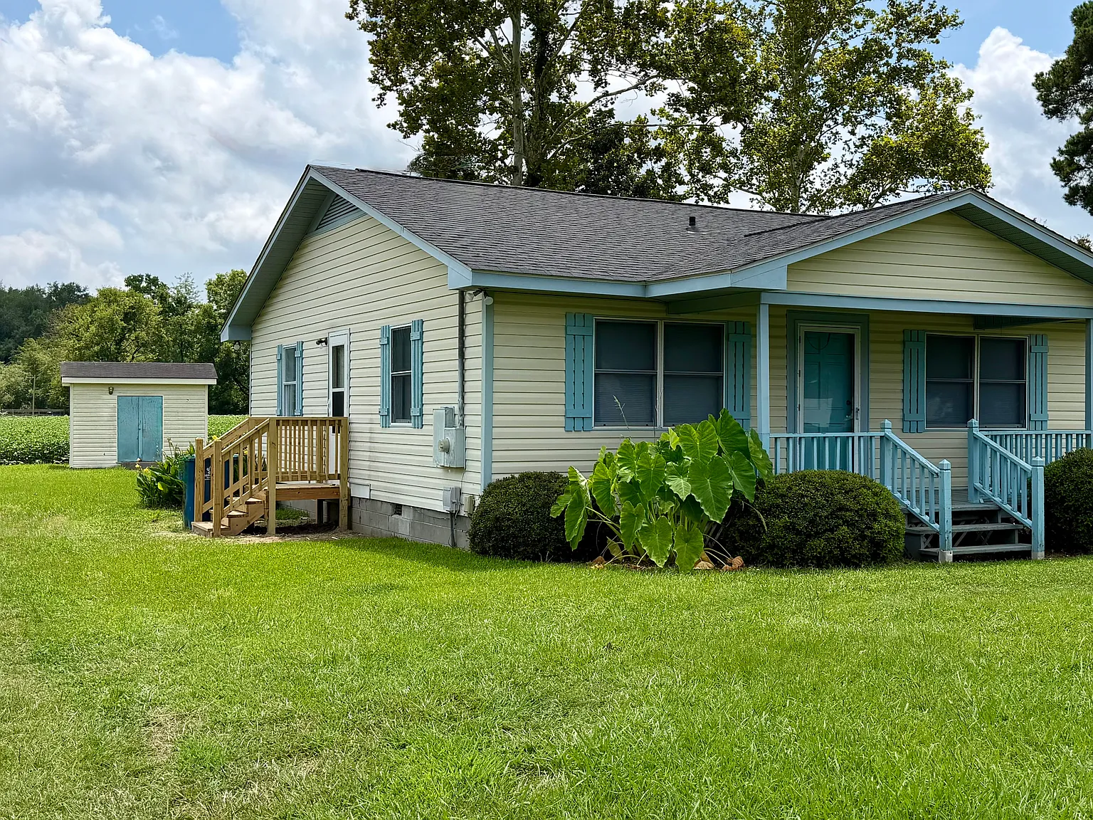 3 bed, $1,295 — Photo 2