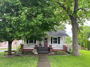 501 Walnut St, Mahomet, IL 61853