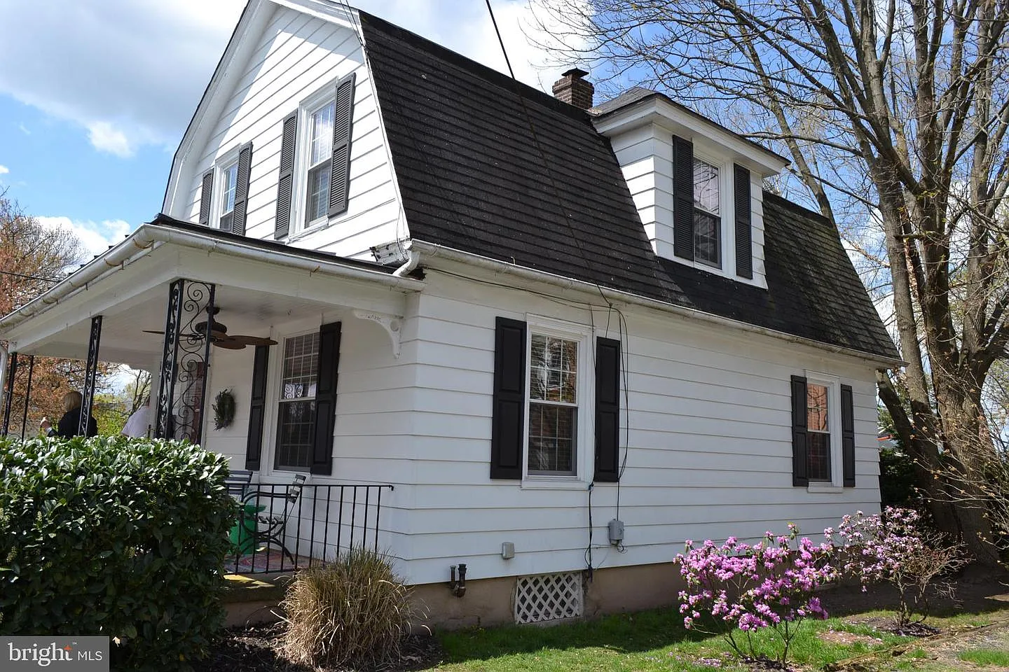 87 Wood St photo 1