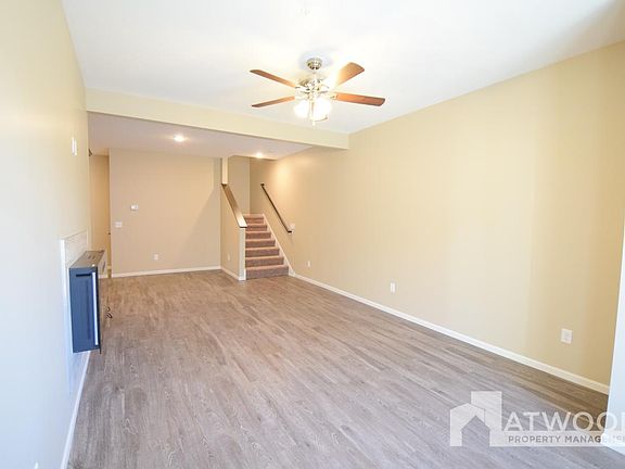 3rd image of 632 Castle Pines Dr