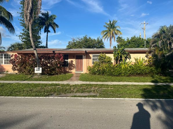 7790 NW 38th St