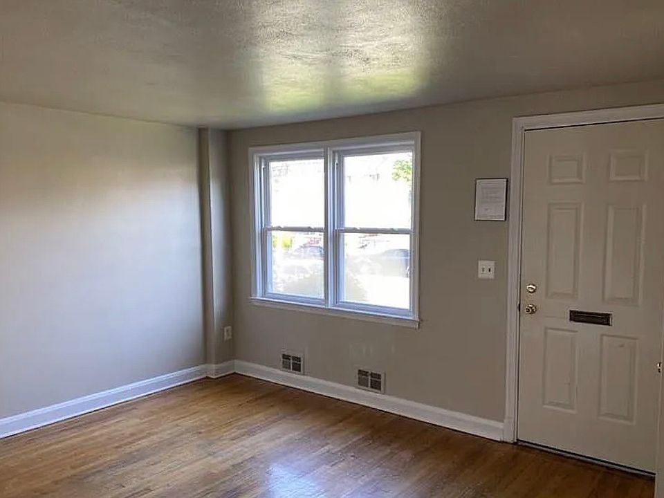 1st image of 4779 Shamrock Ave