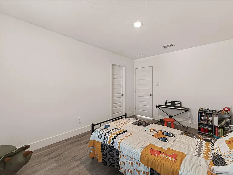 3415 Dursley Landing Ct — Photo 23