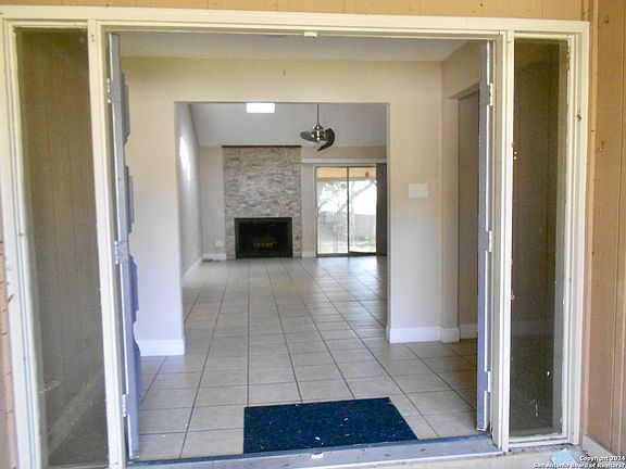 3rd image of 8414 TIMBER GLEN ST