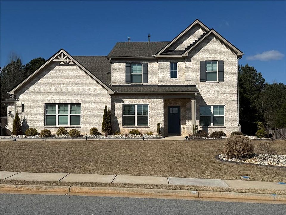 1st image of 131 Classica Dr