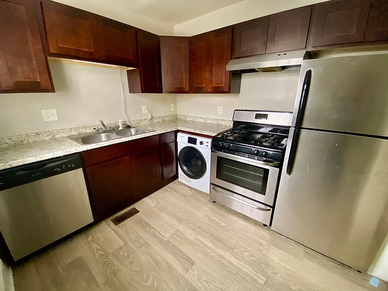 Spanish Oaks Apartment — Photo 10
