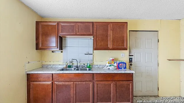 217 N Park Ave — Photo 9