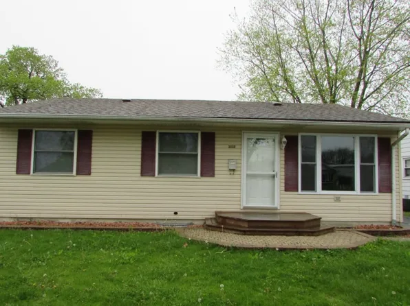 3032 Hopkins St, Steger, IL 60475