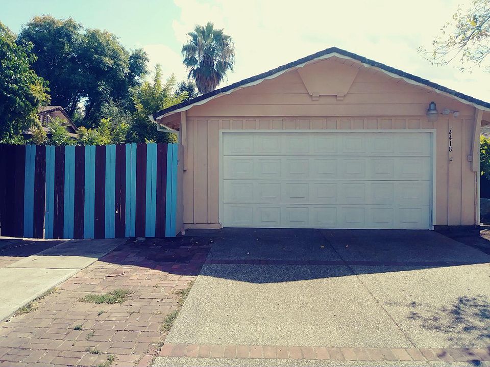 2nd image of 4418 Myrtle Ave