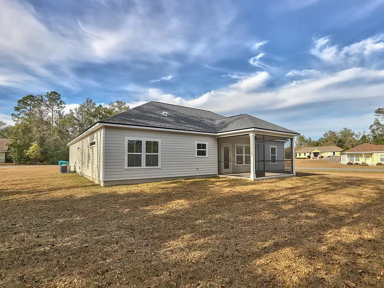 43 Sarlan Garden Dr — Photo 39