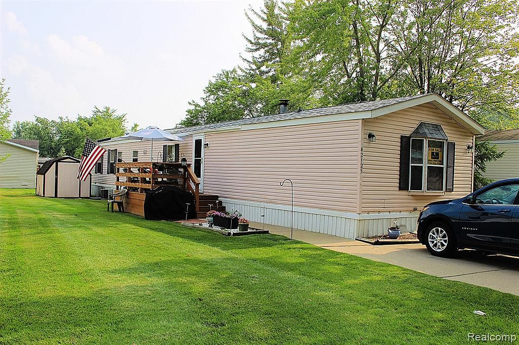 42125 La Roi Dr, Novi, MI 48377 Zillow