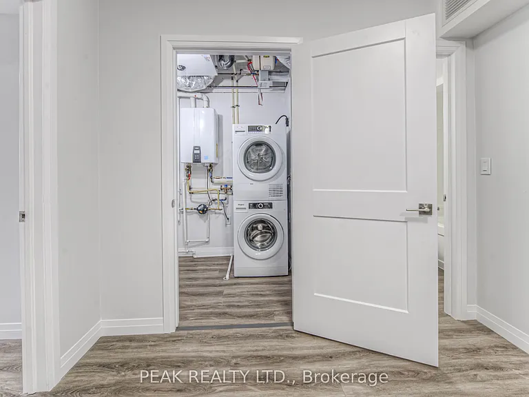 30 George St S #208 — Photo 16