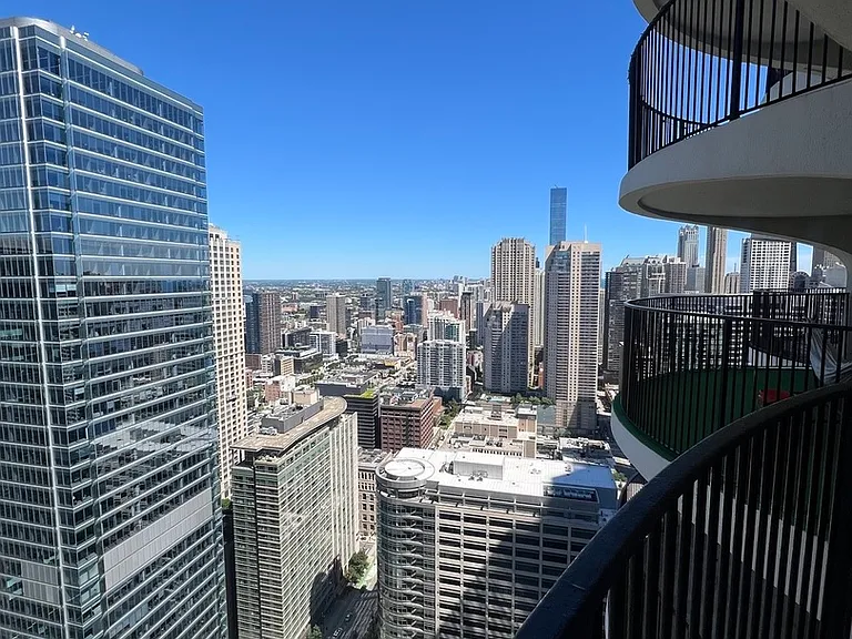300 N State St #5225 — Photo 25