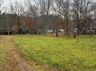 110 Peaceful Cove Ln, Franklin, NC 28734