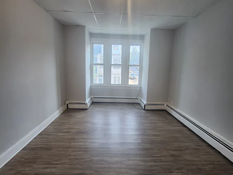 843 Ferry St #2 — Photo 10
