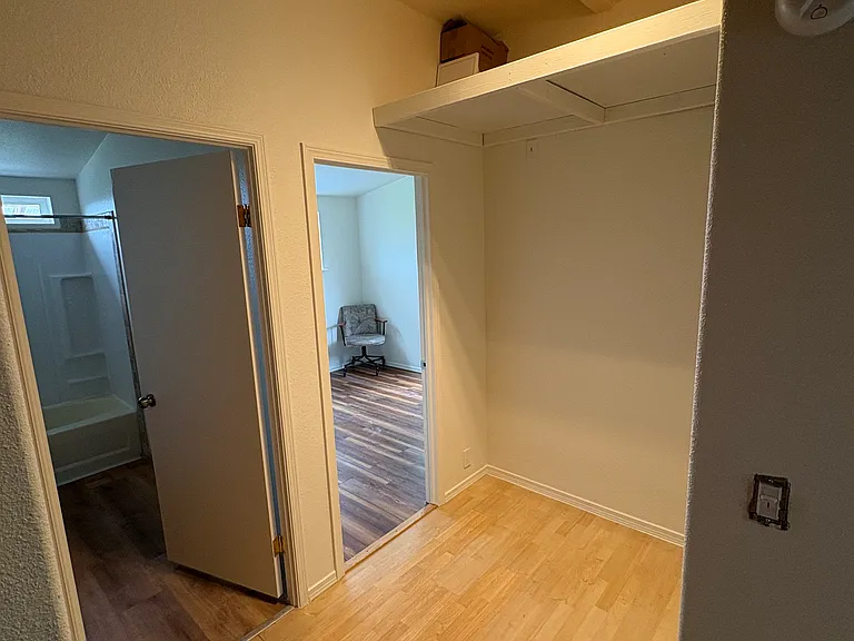 1004 Circle Dr — Photo 11